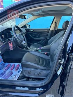 ڤۆڵکسواگن جێتا